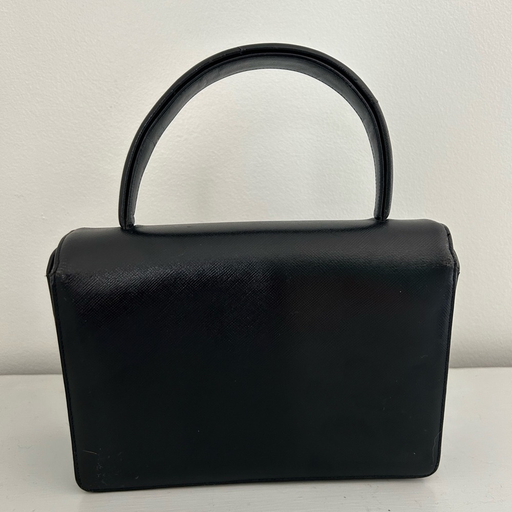 Vintage Bienan-Davis Black Handbag With Gold Clasp - Picture 4 of 12